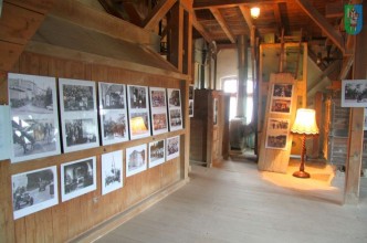 Zdjęcie nr 4 do galerii: Ziemia Tuchomska i jej mieszkańcy na starej fotografii - Wystawa