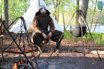 Zdjęcie nr 9 do galerii: Jezioro Naleton - Piknik archeologiczny 