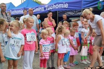 Zdjęcie nr 10 do galerii: VI Bieg Uliczny - Tuchomska Pętla 2013