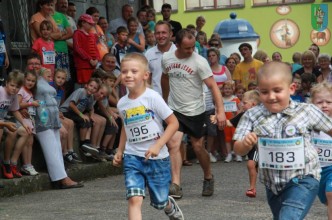 Zdjęcie nr 20 do galerii: VI Bieg Uliczny - Tuchomska Pętla 2013