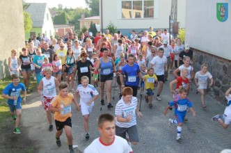 Zdjęcie nr 62 do galerii: VI Bieg Uliczny - Tuchomska Pętla 2013